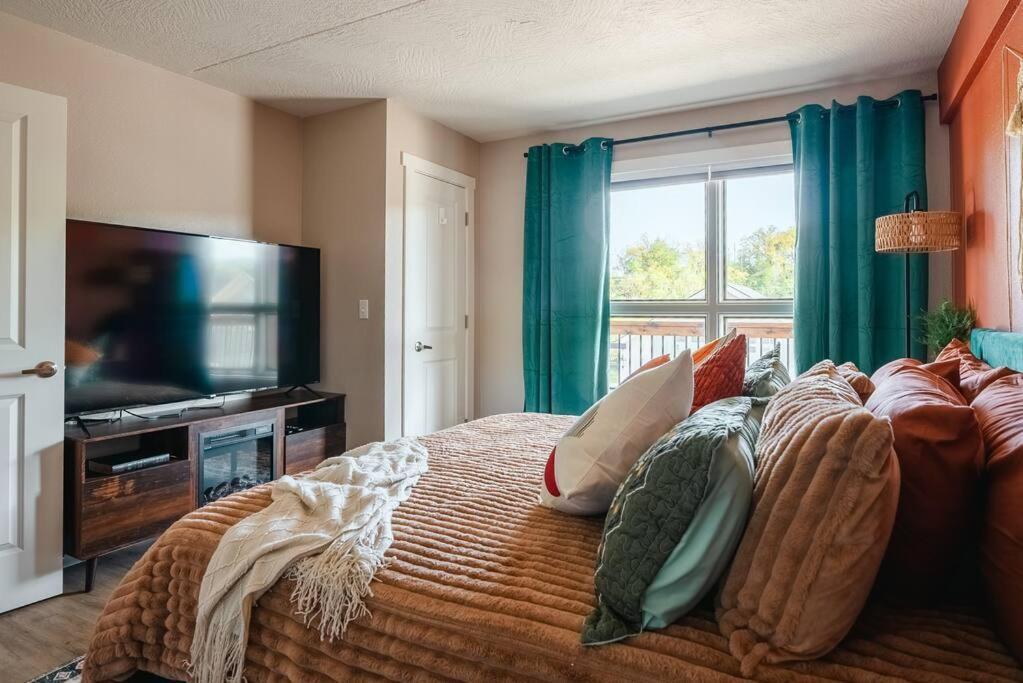 Pet Friendly Boho Condo With Pool--Fitness Center--Next To The Branson Landing--Close To Convention Center And Kanakuk Esterno foto