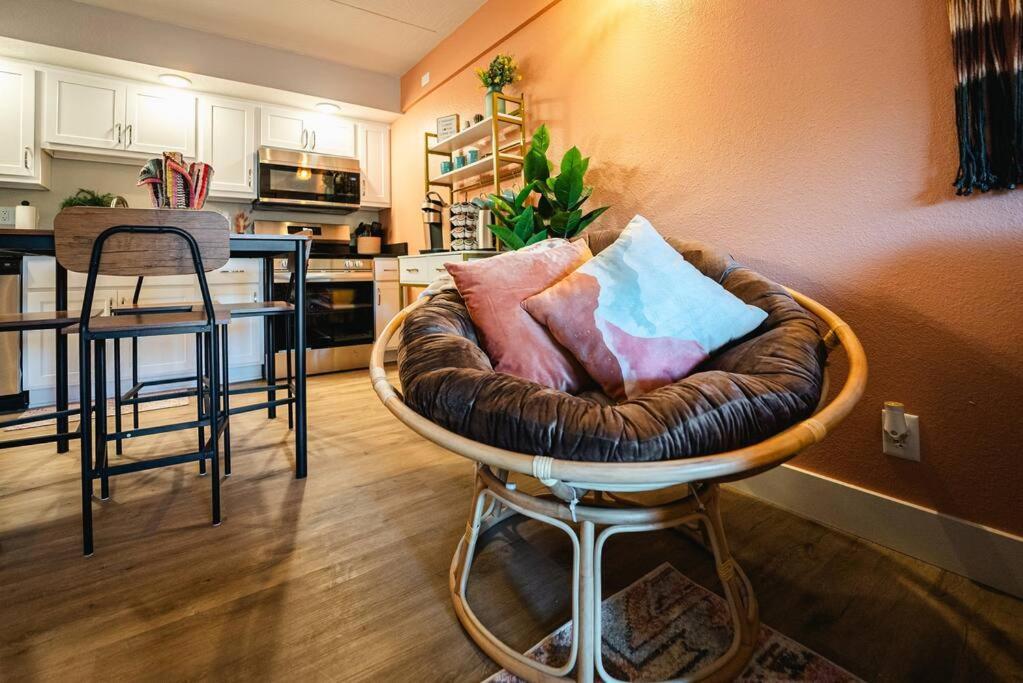 Pet Friendly Boho Condo With Pool--Fitness Center--Next To The Branson Landing--Close To Convention Center And Kanakuk Esterno foto