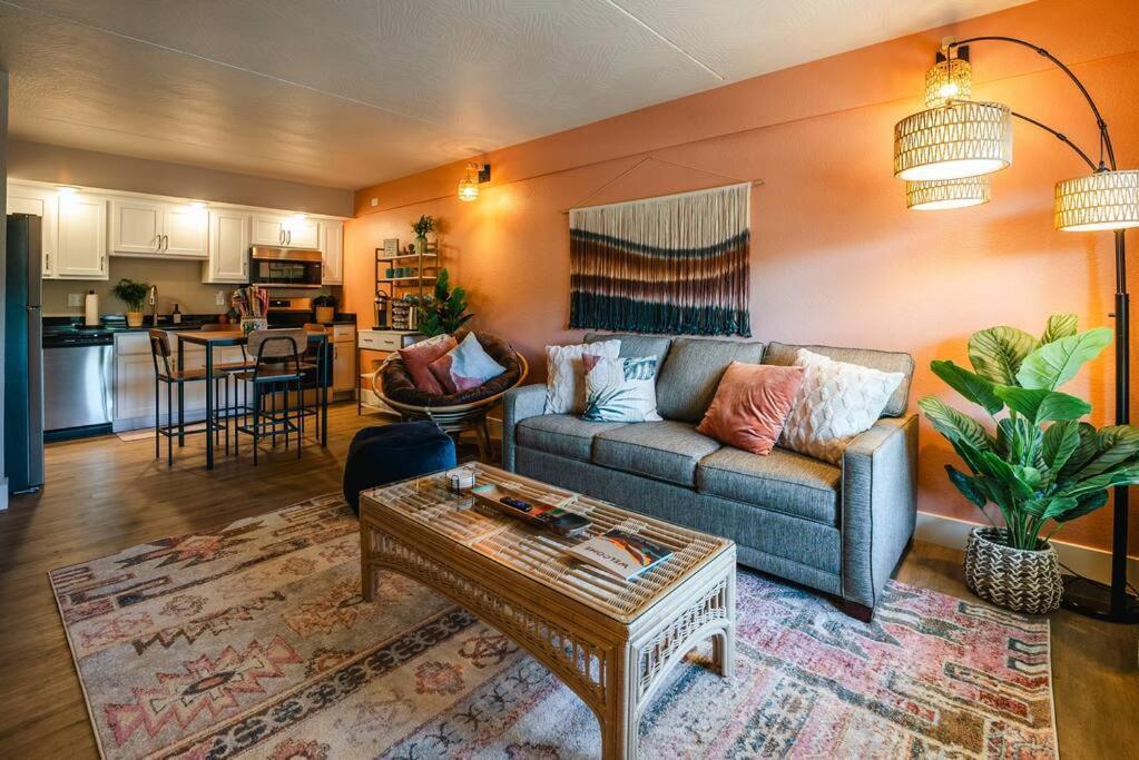 Pet Friendly Boho Condo With Pool--Fitness Center--Next To The Branson Landing--Close To Convention Center And Kanakuk Esterno foto